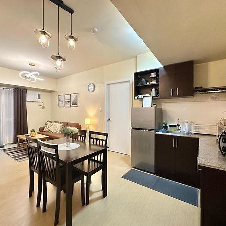 2-Bedroom Condo Unit With Balcony At Centrio Tower Beside Ayala Centrio Mall Downtown Cdo Cagayán de Oro Extérieur photo