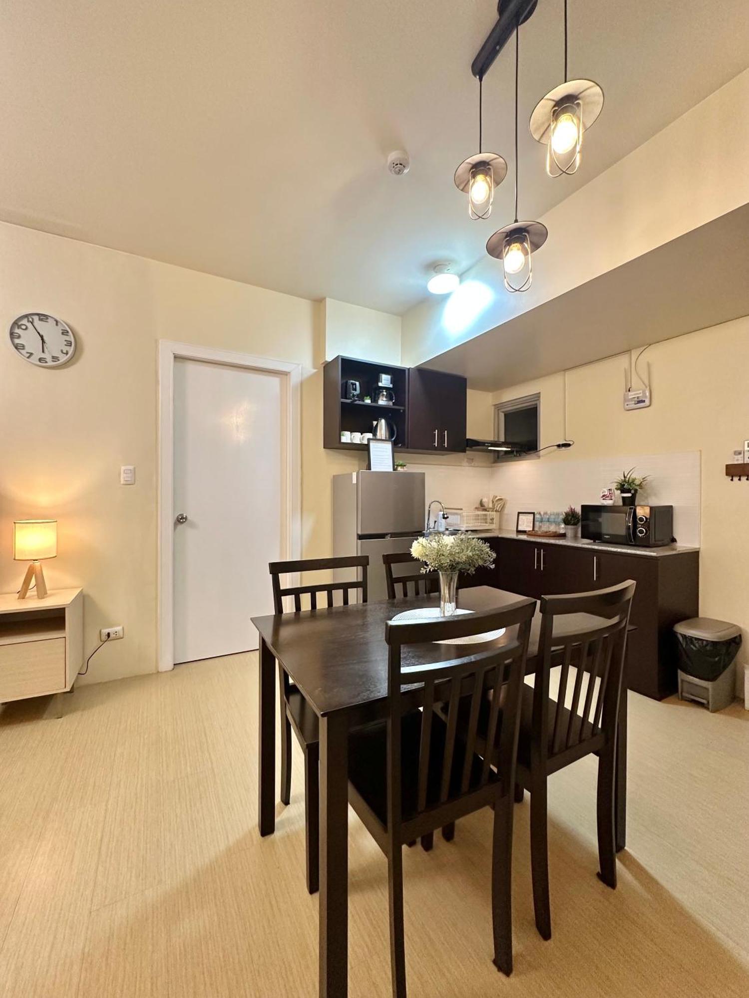 2-Bedroom Condo Unit With Balcony At Centrio Tower Beside Ayala Centrio Mall Downtown Cdo Cagayán de Oro Extérieur photo