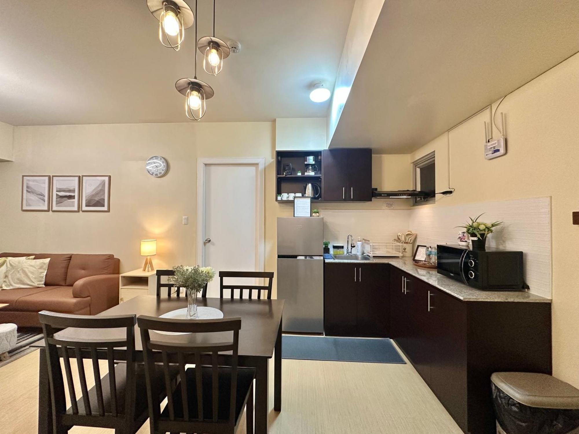 2-Bedroom Condo Unit With Balcony At Centrio Tower Beside Ayala Centrio Mall Downtown Cdo Cagayán de Oro Extérieur photo