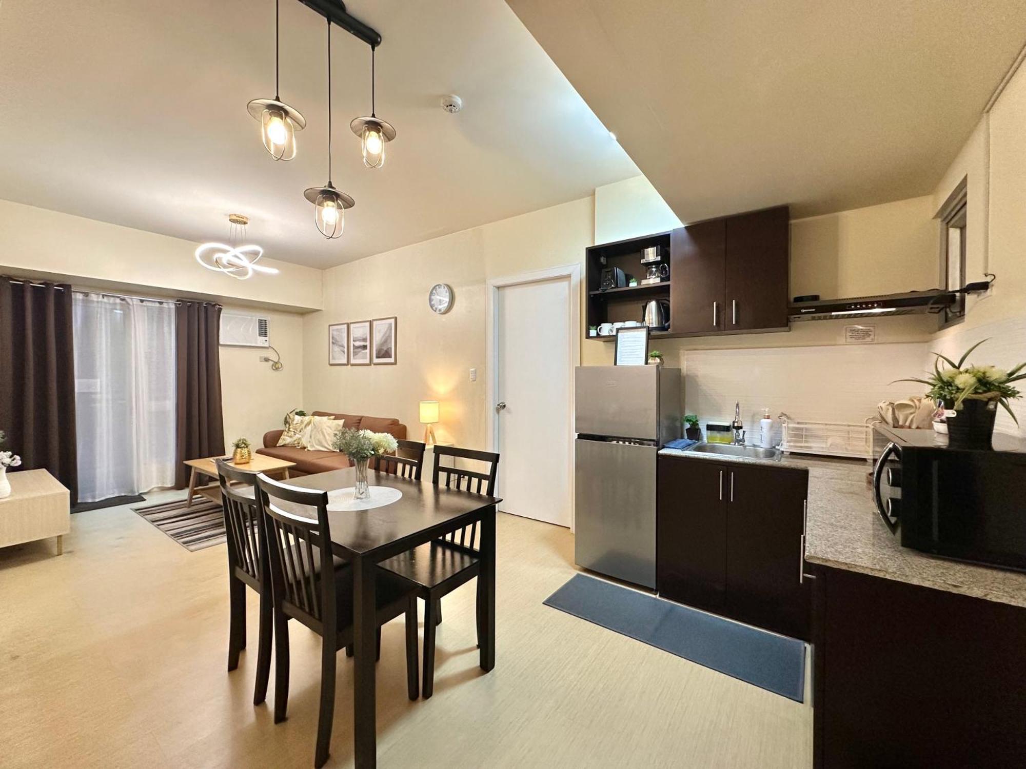 2-Bedroom Condo Unit With Balcony At Centrio Tower Beside Ayala Centrio Mall Downtown Cdo Cagayán de Oro Extérieur photo